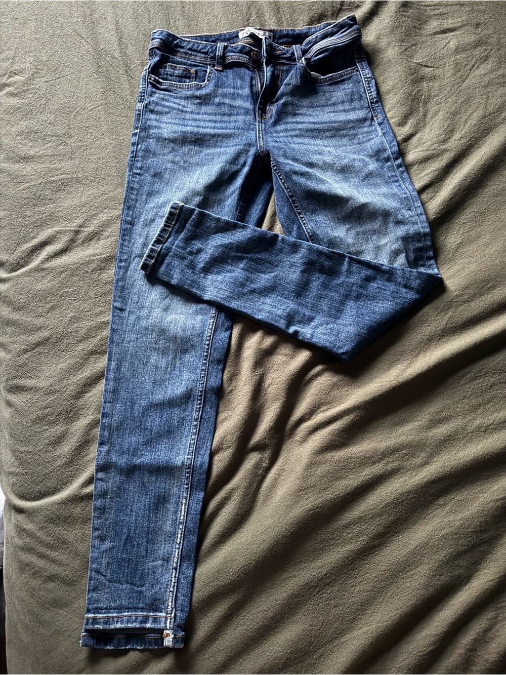 Brand new! Zara women’s Dark Blue Skinny Jeans